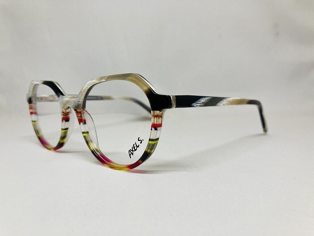 マルチカラーのクラウンパントメガネ（ドイツデザイナーメガネ）